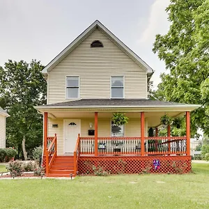 Holiday home - Walk To Restaurants!, Louisville